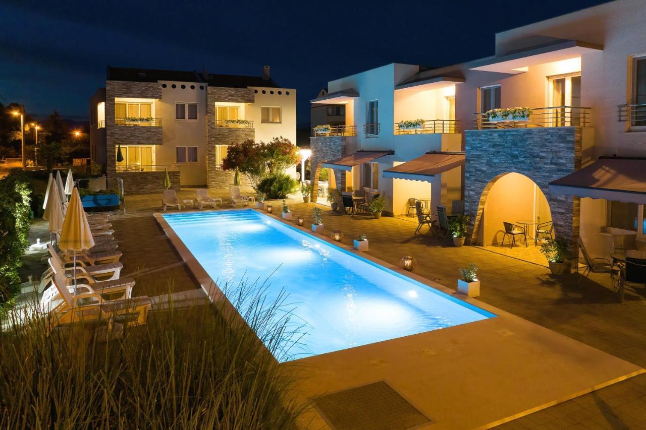 Apartments Punta Privlaka  Bagian luar foto
