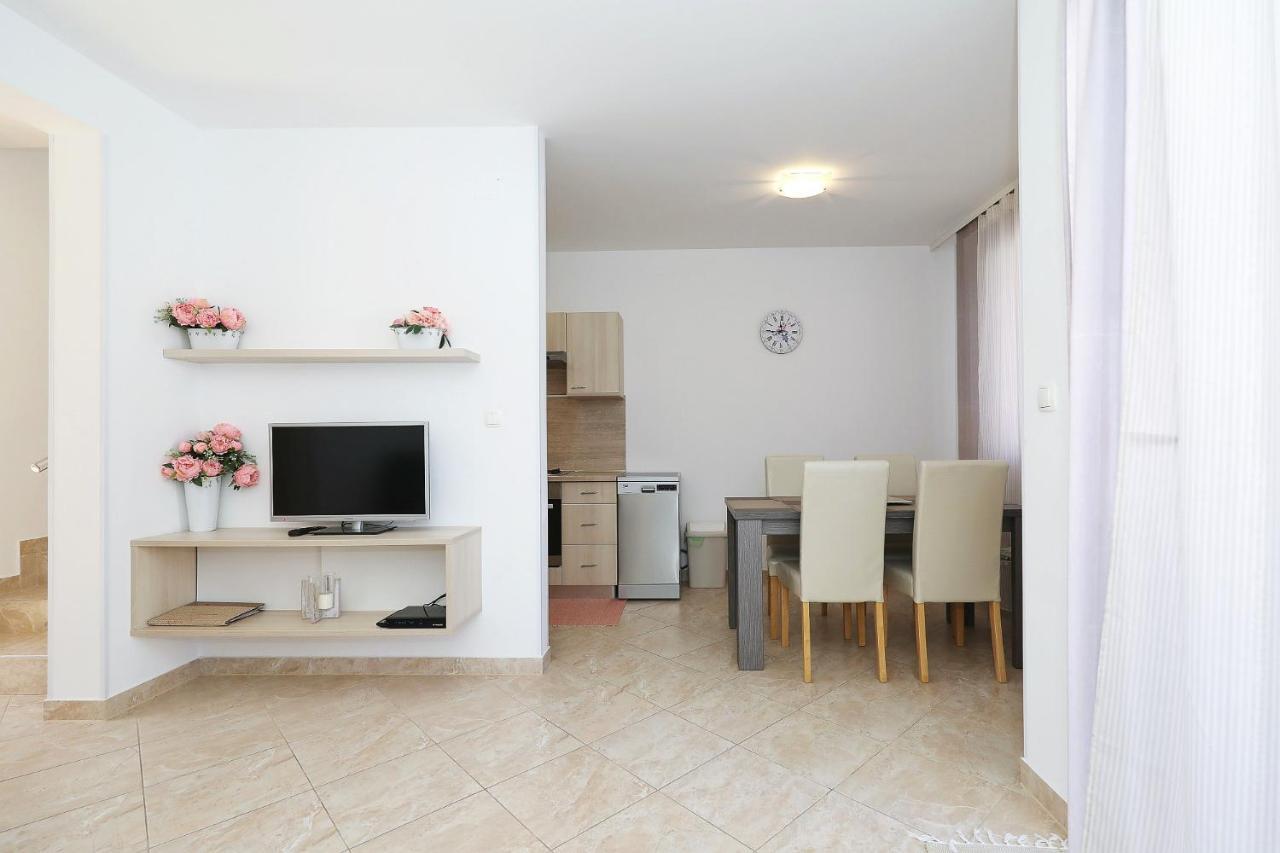 Apartments Punta Privlaka  Bagian luar foto